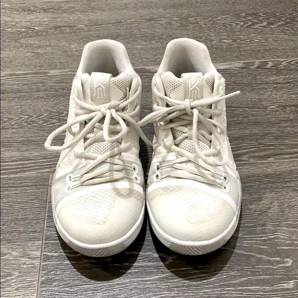 Kyrie 5 Basketball Shoes🏀🏀